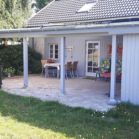Pelikan Garden 1 Ferielejlighed Max 4 Personer Ved 2 Personer 650,00 Ekstra Personer 150,00 Kr Ekstra Stege Zewnętrze zdjęcie
